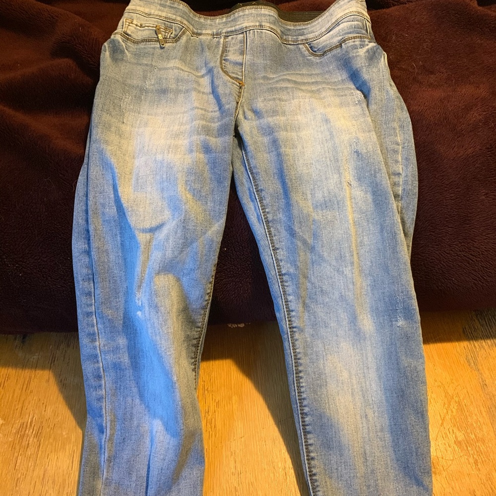 CoCo and Carmen Tummy Control Jeans